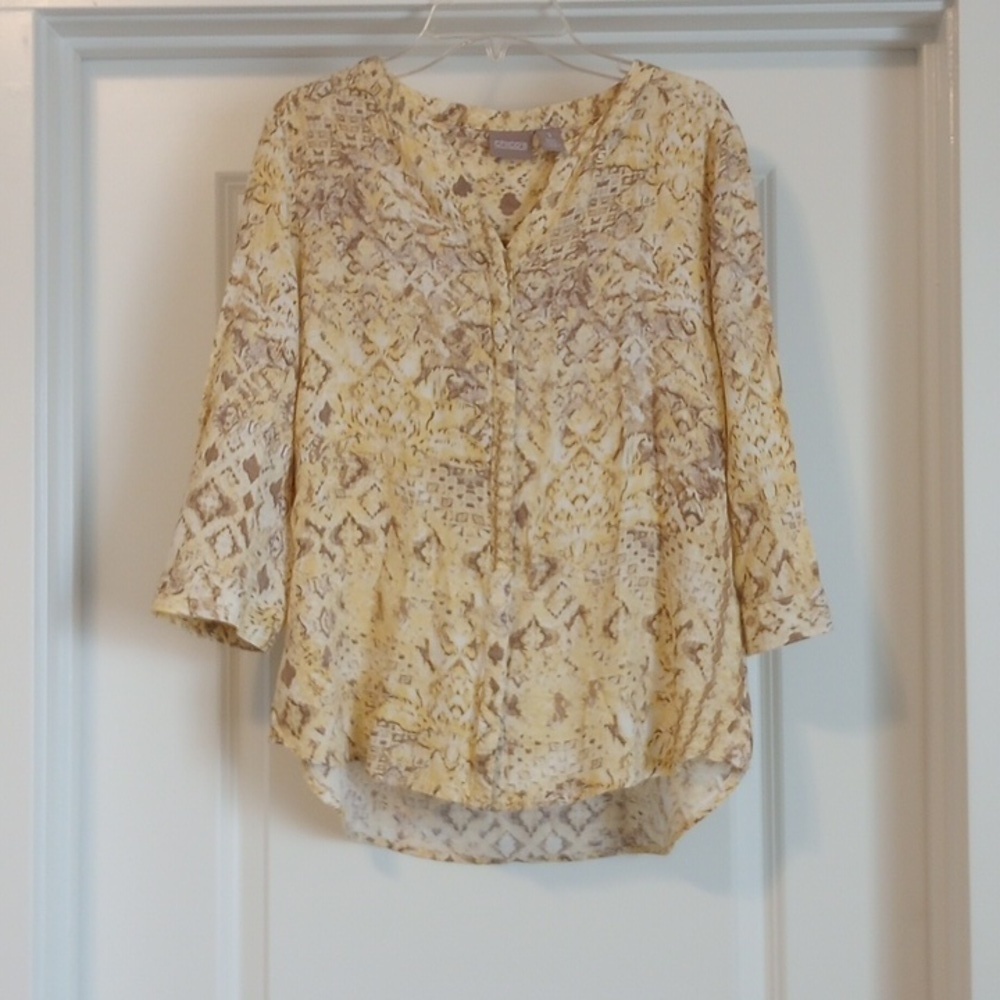 Chicos Womens Button Up Sz M Yellow Tan Print 3/4 Sleeves High Low Spring Summer